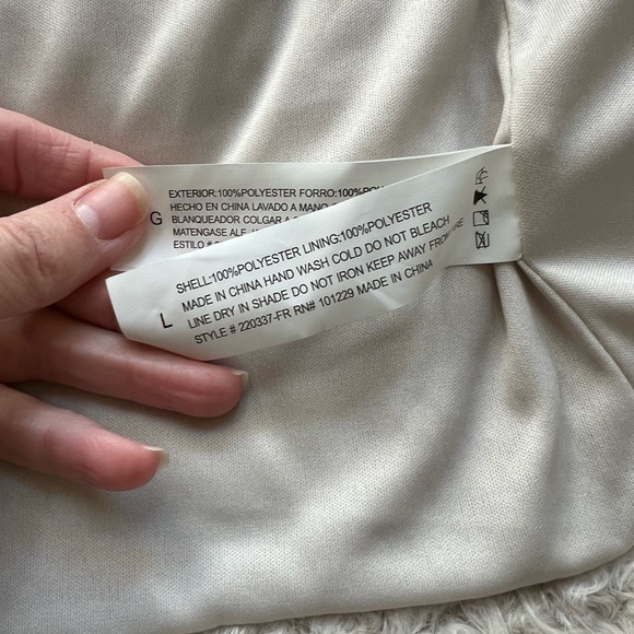 Faux Fur Vest Ashley by 26 International Women’s Large - Picture 4 of 7